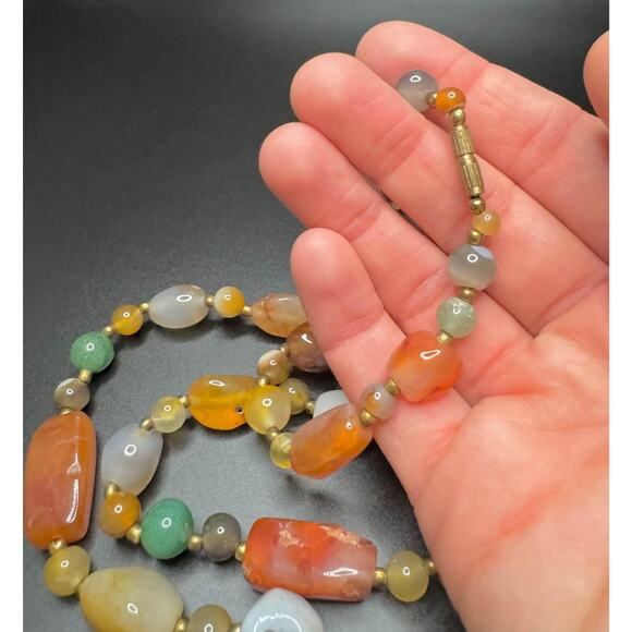 Vintage Agate Semi Precious Stone Necklace - Picture 9 of 9